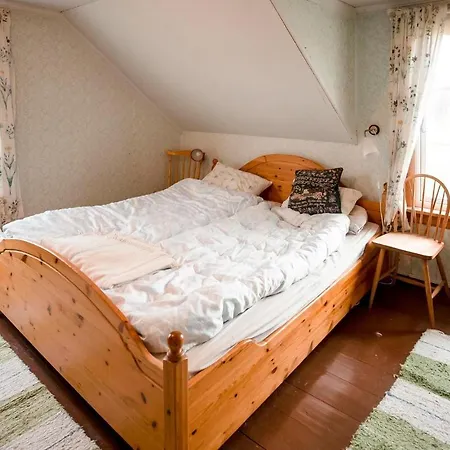 4 Bedroom Lovely In Kvinesdal Feriehus Fossdal